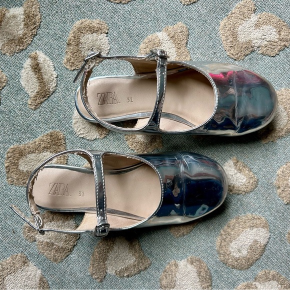 Zara Girls Silver Mary Jane open back with strap shoes - Picture 2 of 4